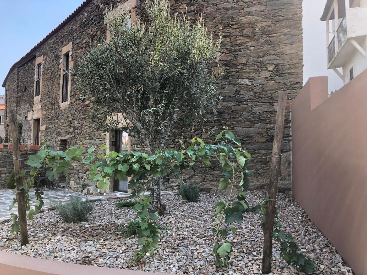 Castas Do Douro Villa Tabuaço Exteriör bild